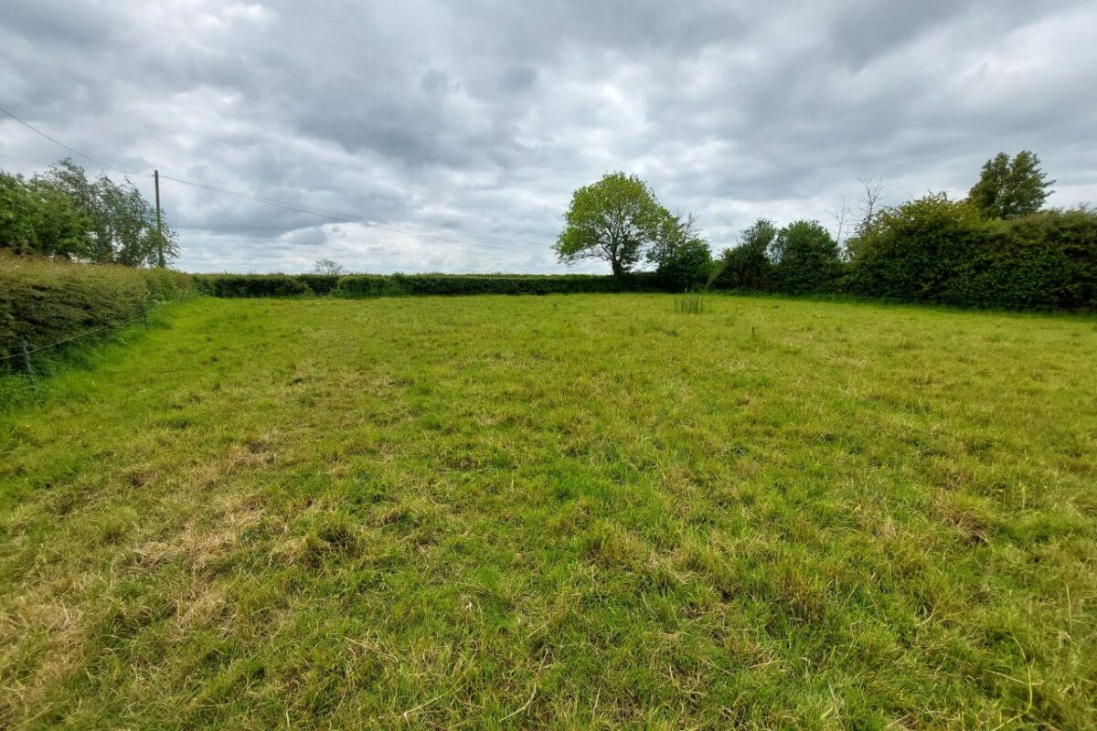 SOLD – Land at Bagbury Lane, Lydiard Millicent, Swindon, SN5 4LX