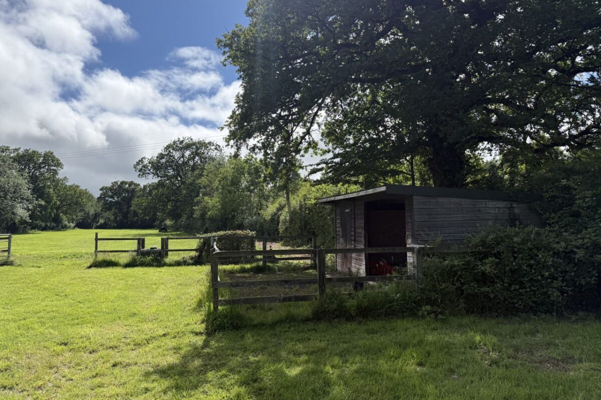 SOLD STC – Land at Rodbourne, Malmesbury, SN16 0EX